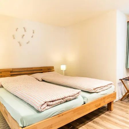 Annas Place Im Haus Zer Briggu