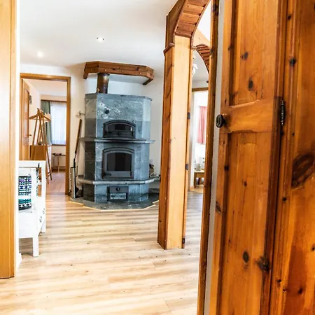 Annas Place Im Haus Zer Briggu